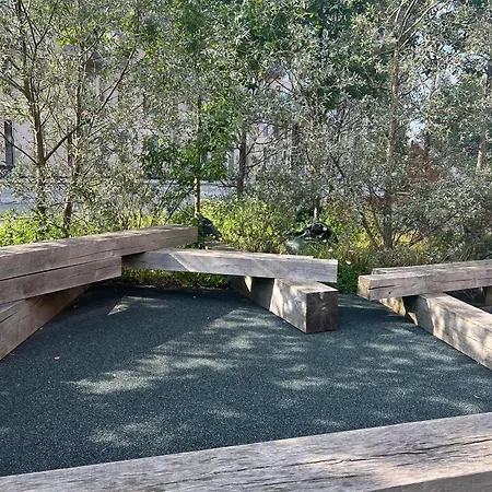 Large House In New York Style With A Private Rooftop Terrace. Апартаменты